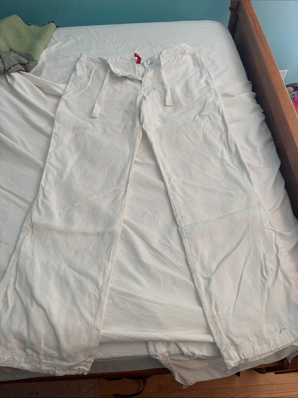 Women’s White Drawstring Casual Pants